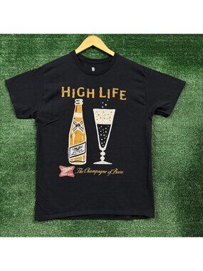 Miller High Life The Champagne Of Beers T-Shirt Size Medium
